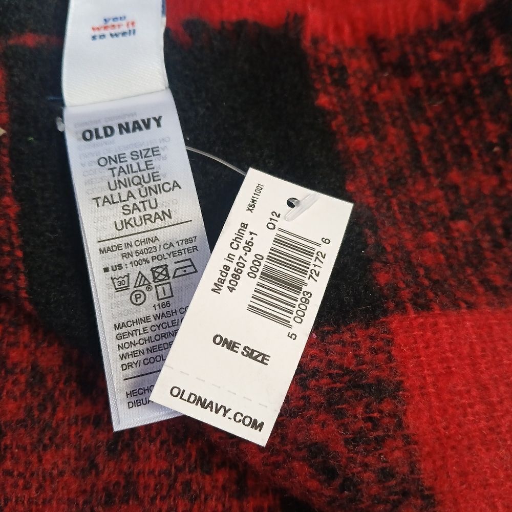Old Navy Red and Black Buffalo Plaid Blanket Scarf Fringe Hem 26 x 75 Soft - Picture 10 of 14